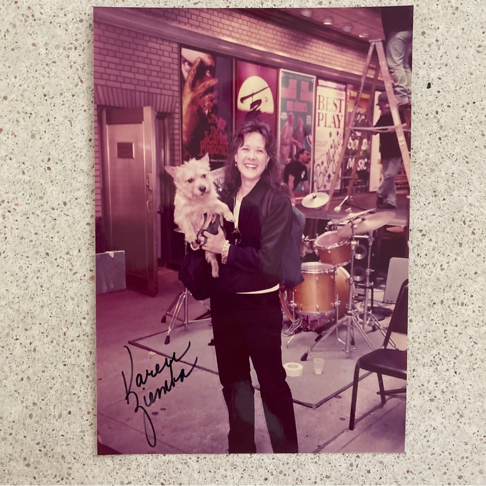 Karen Ziemba Signed Photo 5”X7” From Broadway Barks Some Fading To The Picture